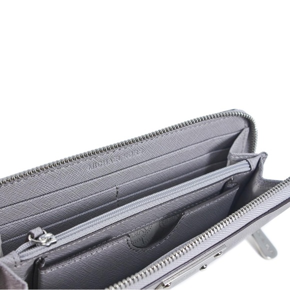 Michael Kors Wallet Jet Set Travel Continental Zip Around/ Pearl Gray - Picture 3 of 13